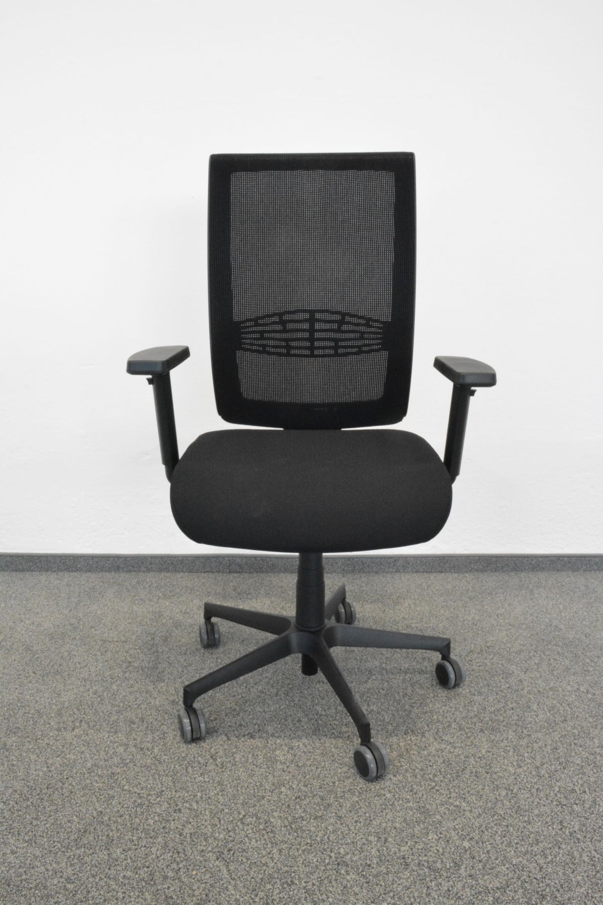 Lex Bürodrehstuhl mit Armlehnen